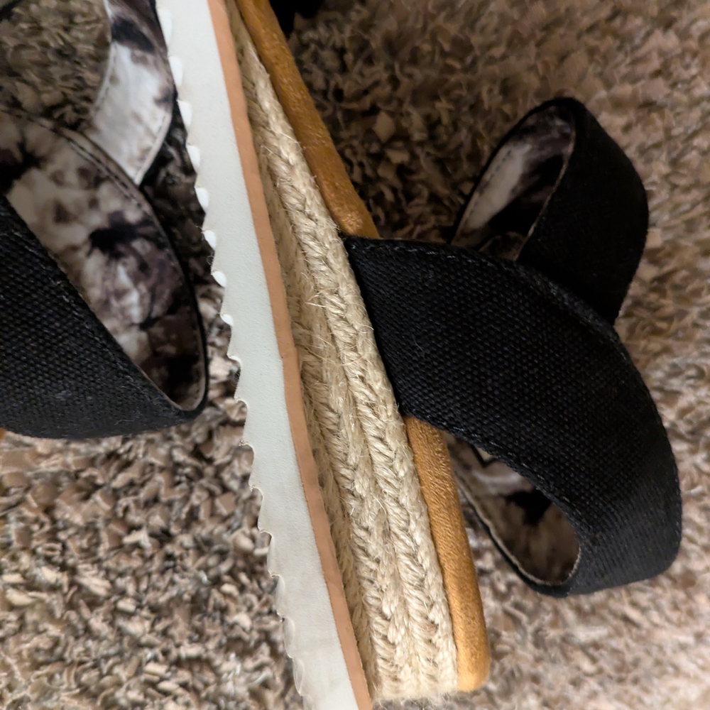 BOBS Desert Kiss Adobe Princess Canvas Sandals - Picture 6 of 9